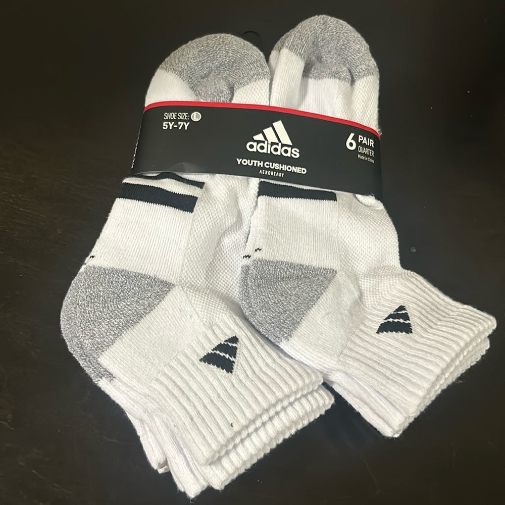 Adidas Youth Cushioned Aeroready 6 Pair Quarter Socks - NWT - Picture 1 of 4